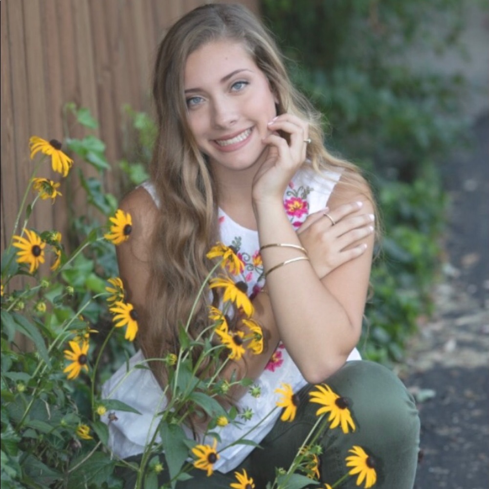 Meet your Posher, Caroline